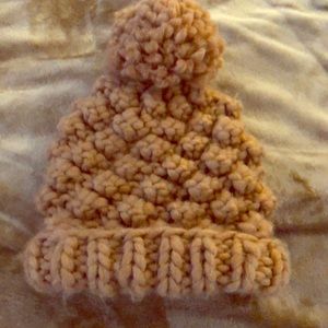 A&F chunky knit beanie